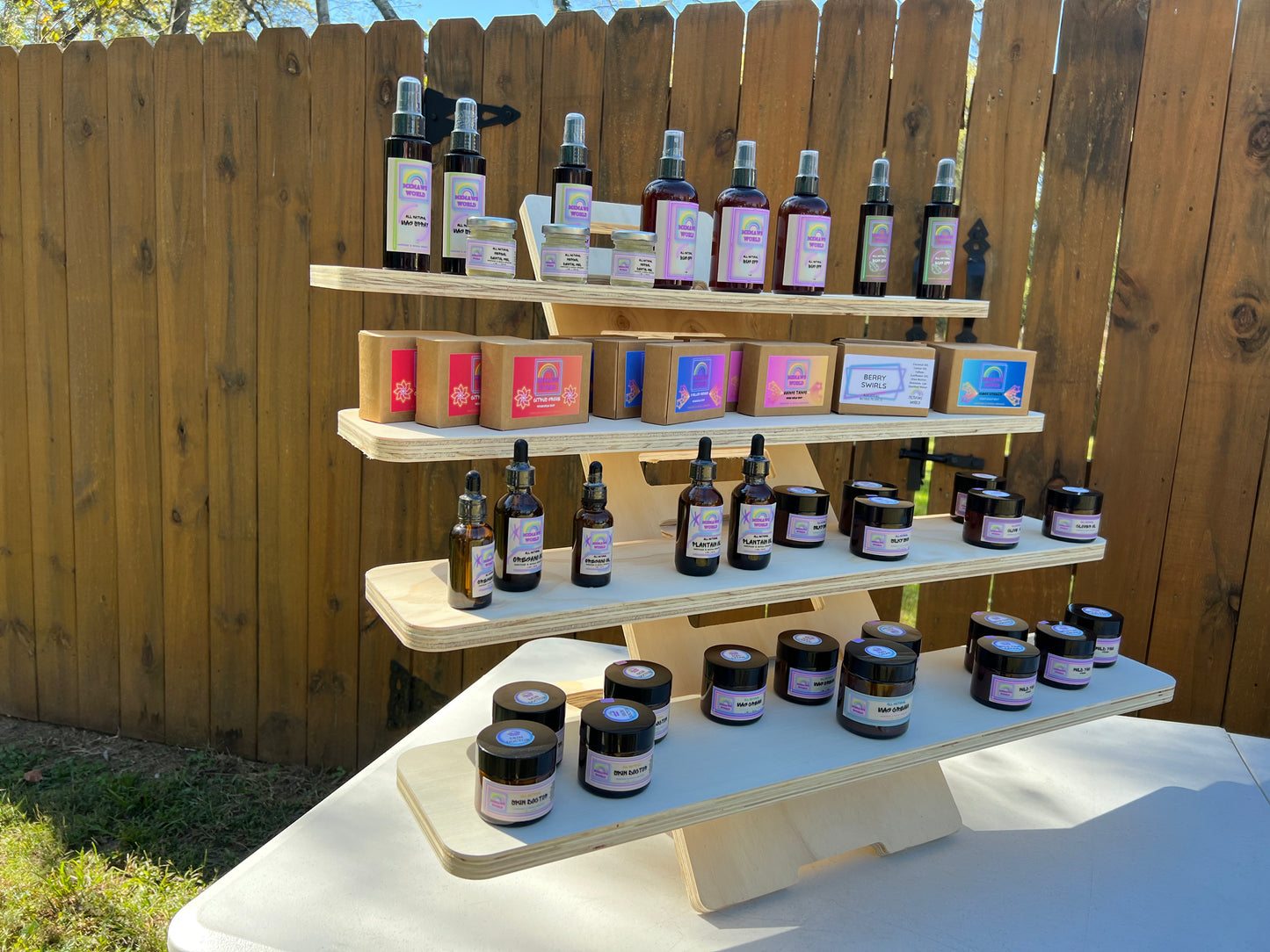 The Carter Vendor Shelf